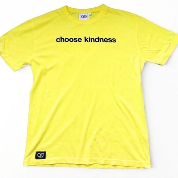 Queer Eye Yellow Choose Kindness Tee NWT Large Unisex - Picture 1 of 3